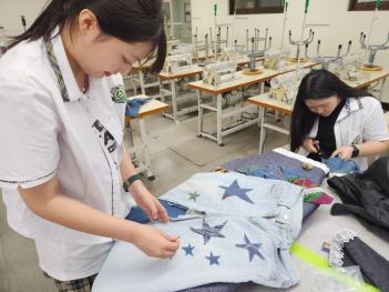 Ŀ���� ���Ƹ� Ȱ�� ÷���̹���