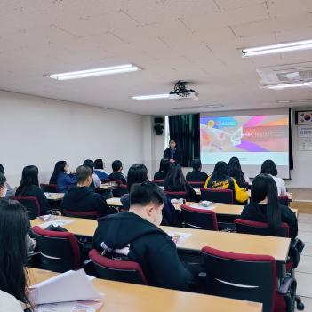 �𹮰�X�������ڴ��б� ÷���̹���